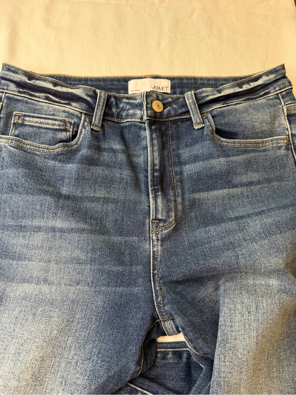 Vervet Women's Mid Wash Blue Jeans
